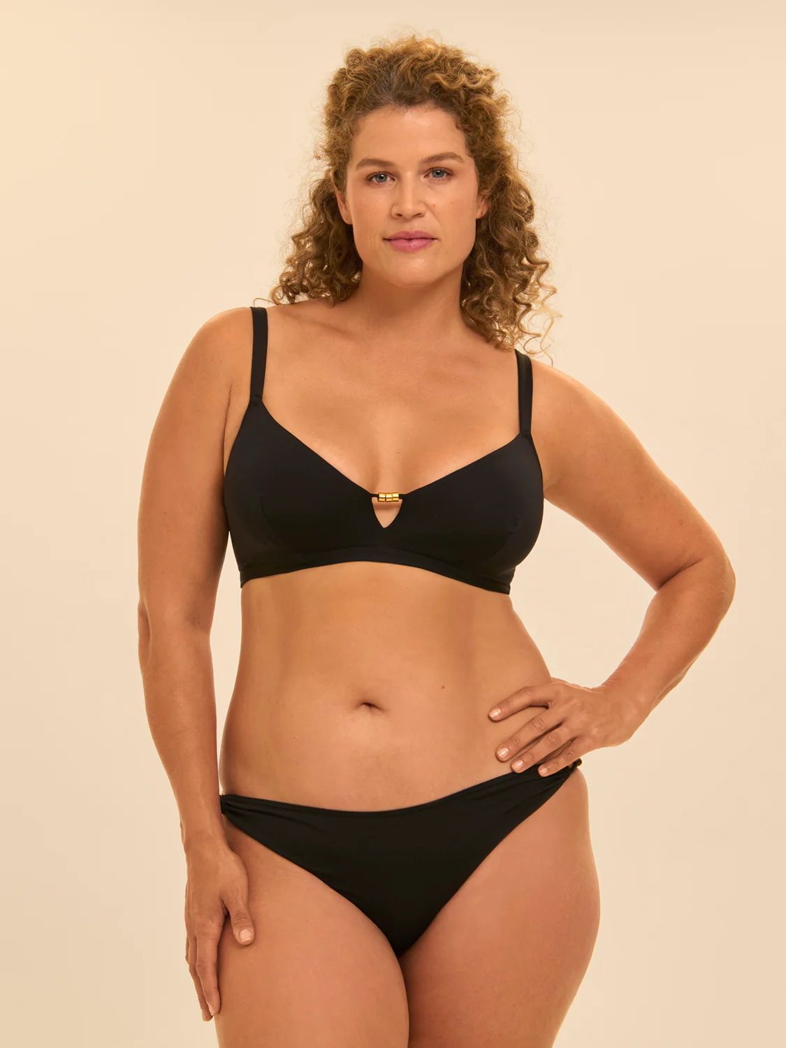 Haut de maillot de bain triangle avec armatures cachées - Noir - Image 7