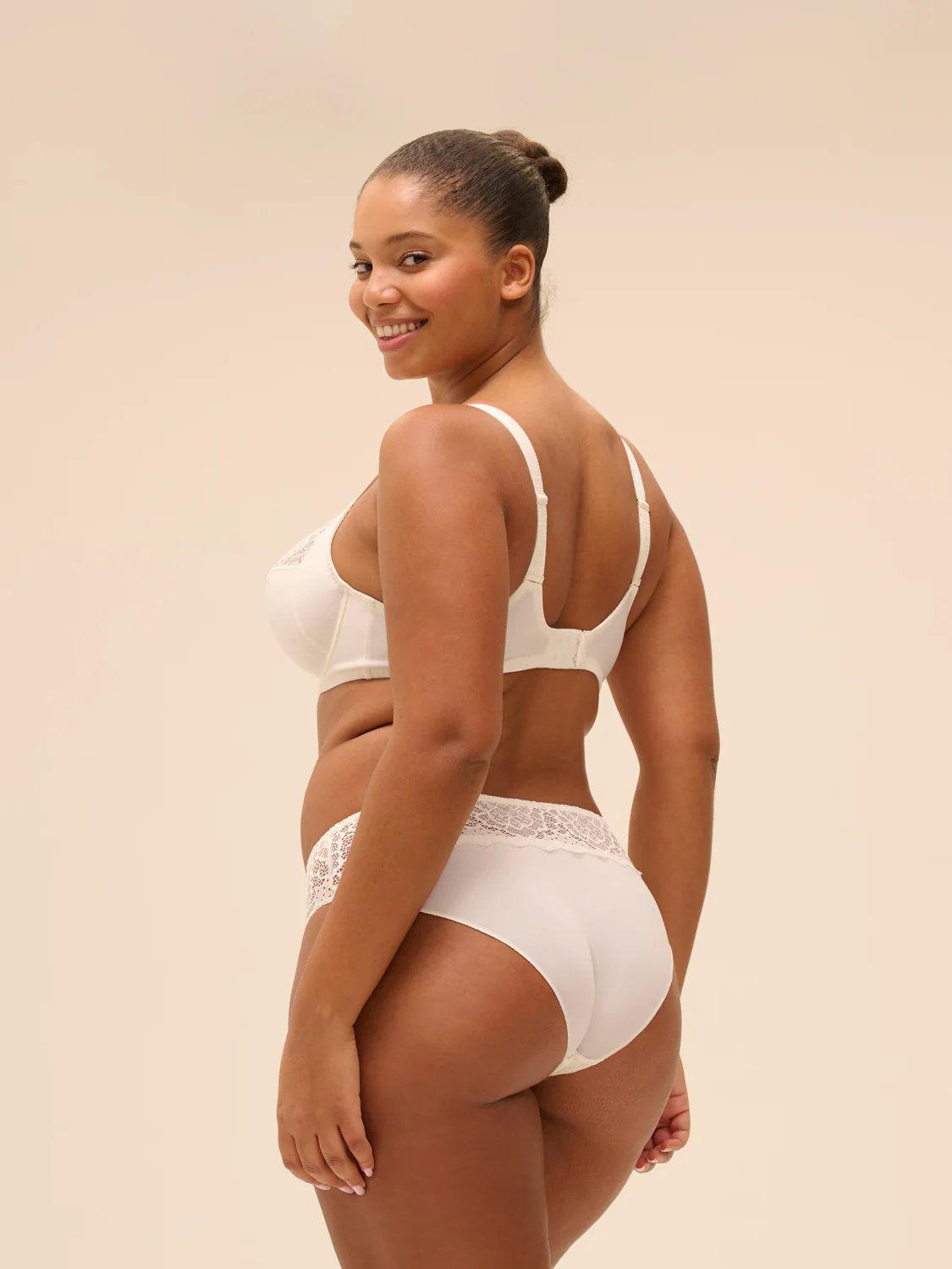 Soutien-gorge avec armatures emboîtant - Naturel - Image 5